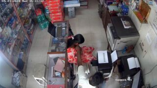 Tamil Shop Manager Rubbing Girl Videos – Desi Mallu Video
